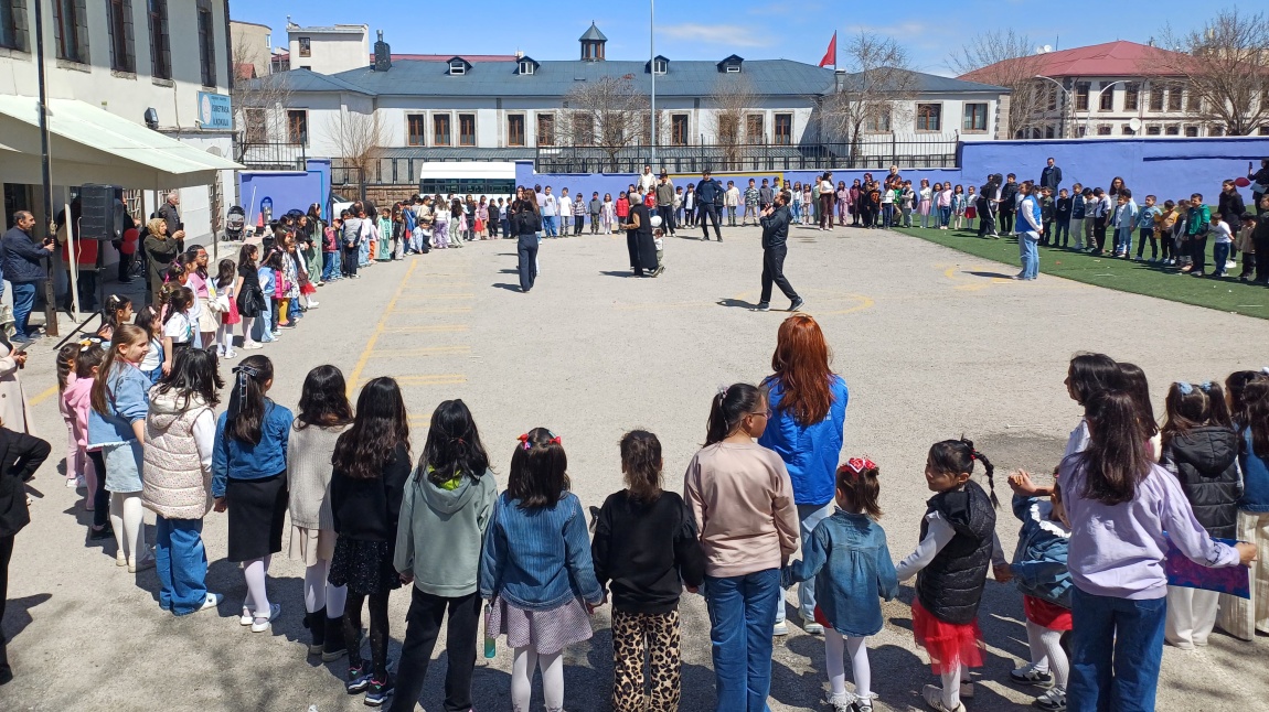23 Nisan Ulusal Egemenlik ve Çocuk Bayramı 